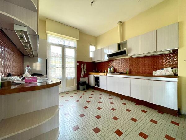 Maison Pessac 6 pièce(s) 175 m2 + Dépendance 80 m2