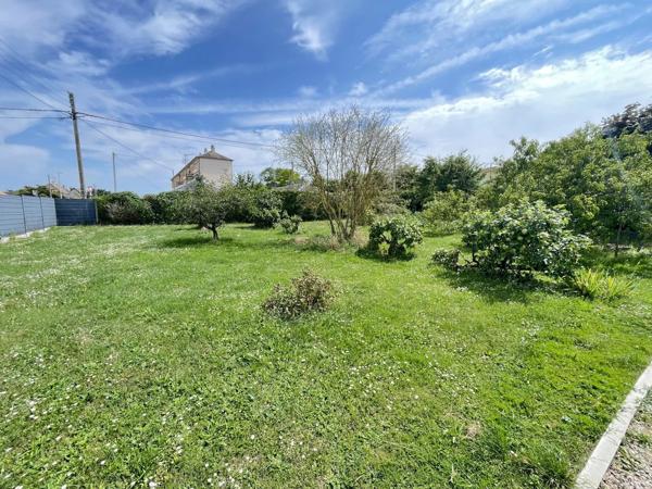 Terrain de 800 m² à vendre à Vernon, France
