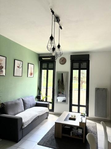 T2  Plein coeur de Léognan : tout à pied !