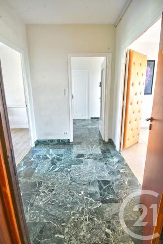 Appartement à vendre  5 pièces - 91,50 m 2   ROMANS SUR ISERE  - 26