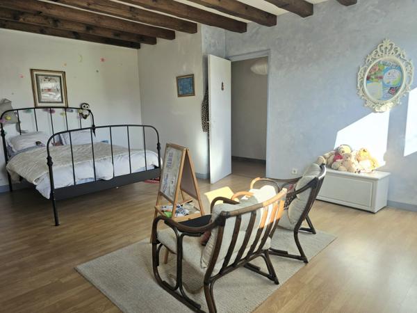 Grande maison au calme à 10 min à pied du centre de Chalais