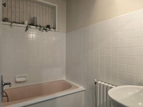 Grande maison au calme à 10 min à pied du centre de Chalais