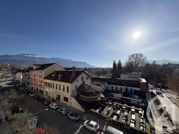 Appartement F4 à vendre  4 pièces - 88,92 m 2   VOIRON  - 38