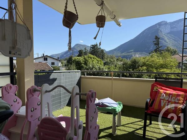 Appartement F4 à vendre  4 pièces - 88,92 m 2   VOIRON  - 38
