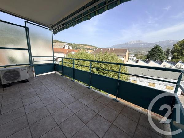 Appartement F4 à vendre  4 pièces - 88,92 m 2   VOIRON  - 38