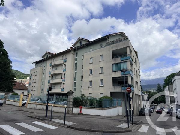 Appartement F4 à vendre  4 pièces - 88,92 m 2   VOIRON  - 38