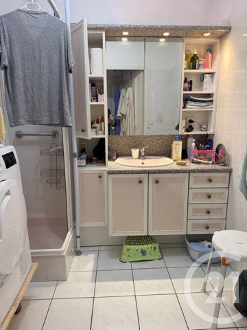Appartement F4 à vendre  4 pièces - 88,92 m 2   VOIRON  - 38