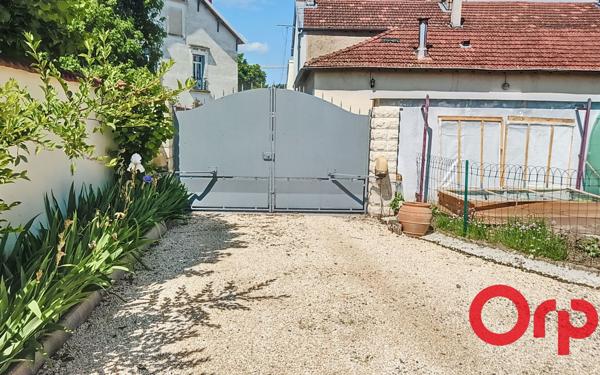 Maison à vendre    6 pièces •  Bellerive-sur-Allier