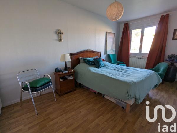 Maison traditionnelle 4 pièces de 102 m² à Saint-Uze (26240)