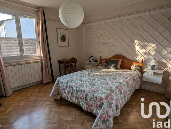 Maison traditionnelle 4 pièces de 102 m² à Saint-Uze (26240)