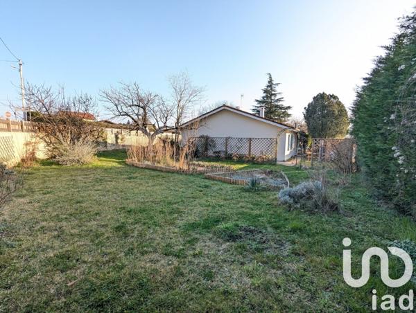 Maison traditionnelle 4 pièces de 102 m² à Saint-Uze (26240)