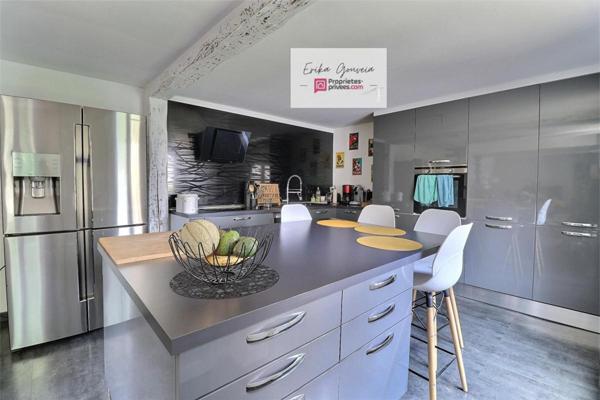 Coup de Coeur Assuré ! Duplex 130 m² Atypique 5 pièces