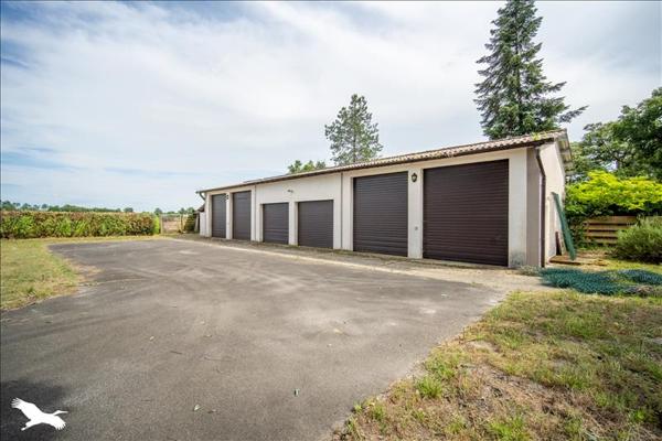 Immeuble à vendre |  Magescq |  165 m²