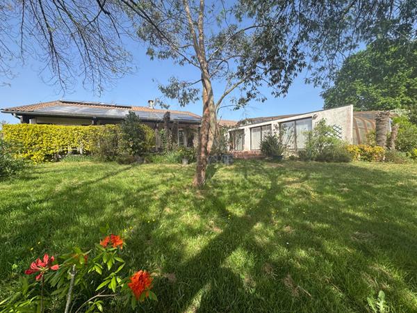 Maison Mios 196 m² sur 1356 m² de parcelle