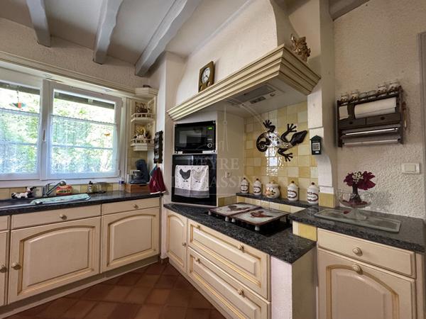 Maison Mios 196 m² sur 1356 m² de parcelle