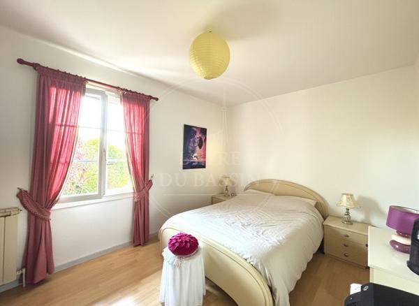 Maison Mios 196 m² sur 1356 m² de parcelle