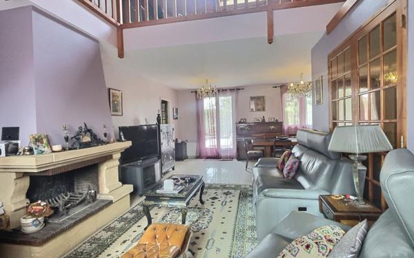 Maison à vendre    7 pièces •  Mennecy