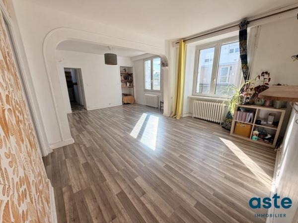 Coup de cœur Brest – Kerbonne ! T3 de 68 m² avec JARDIN PRIVATIF & VÉRANDA (Garage possible)