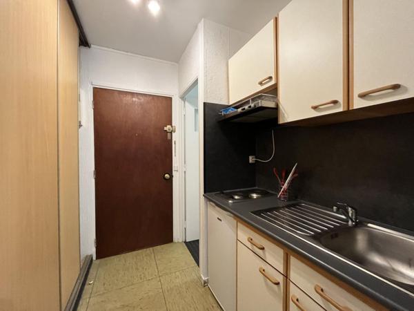 A LOUER : T1 à LILLE • rue Bonte Pollet - Cormontaigne • 565 € CC • Réf. G643-9