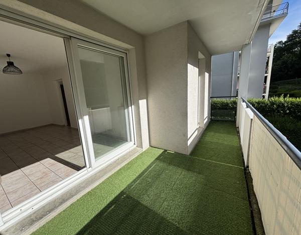 RARE ! Appartement 3 pièces avec terrasse, dépendances, proche du centre et commerces