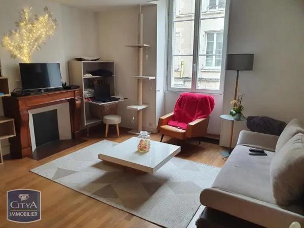 Appartement à louer 2 pièces 44.35m² Le Blanc (36300)