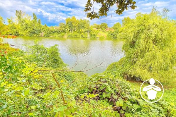 Vente                                                      Maison
                        
                     5 pièces                      200 m2                     à Casseneuil
