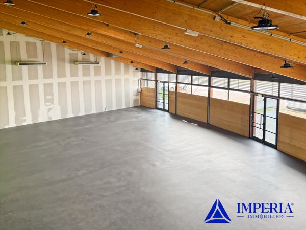 Saint-Cyr-sur-Loire (37540) À LOUER – LOCAL COMMERCIAL PREMIUM À Saint-Cyr-sur-Loire