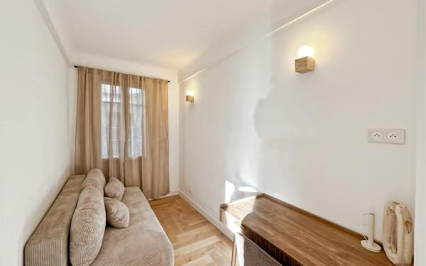 Appartement à vendre    3 pièces • 50 m2 Nice