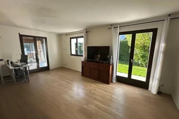 Maison 4 pièces - 82 m² Exclusivité efficity
