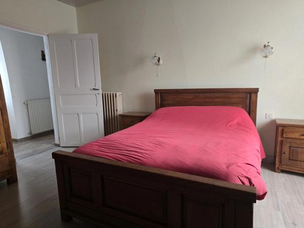 Propriété à vendre 12 pièces BEAUVOIR SUR MER (85)