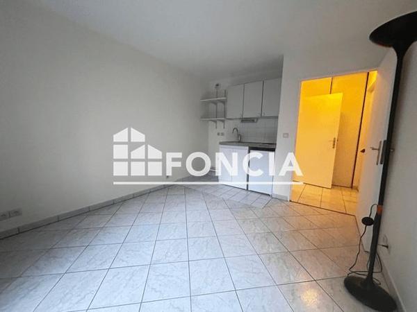 Location Studio 18.91 m² - 182 AVENUE DE VERDUN Issy Les Moulineaux 92130