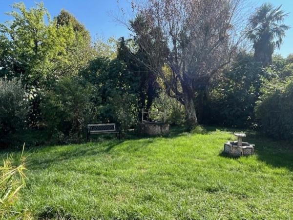 PLAISANCE DU GERS-MARCIAC, AUTHENTIQUE PROPRIETE RURALE 2 hecatares, sans voisin, sans vis à vis, un peu cachée et pourtant avec une jolie vue sur coteaux gascons