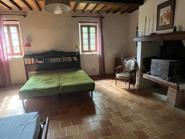 PLAISANCE DU GERS-MARCIAC, AUTHENTIQUE PROPRIETE RURALE 2 hecatares, sans voisin, sans vis à vis, un peu cachée et pourtant avec une jolie vue sur coteaux gascons