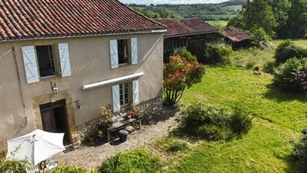 PLAISANCE DU GERS-MARCIAC, AUTHENTIQUE PROPRIETE RURALE 2 hecatares, sans voisin, sans vis à vis, un peu cachée et pourtant avec une jolie vue sur coteaux gascons
