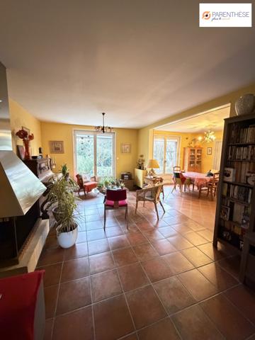 Maison individuelle avec garage et dépendance de type 2