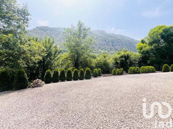 Maison à vendre 4 pièces 90 m² Gréolières