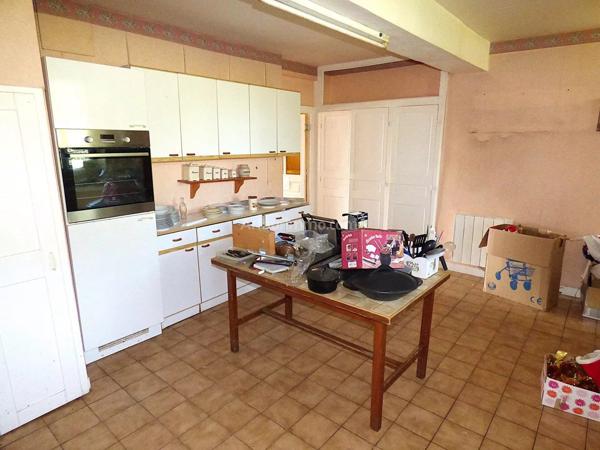 Vente Maison de village 12 pièces 265 m2 à Époisses