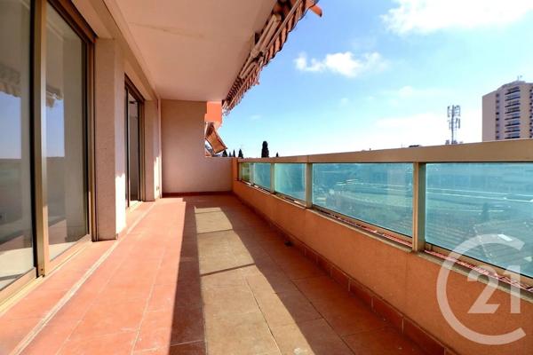 Appartement T3 à vendre  3 pièces - 74,47 m 2   ST RAPHAEL  - 83