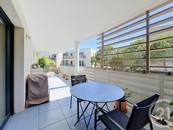Appartement T3 à vendre  3 pièces - 74,47 m 2   ST RAPHAEL  - 83