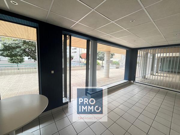 Local Clermont Ferrand limite Chamalières 67 m2 - Pro Immo