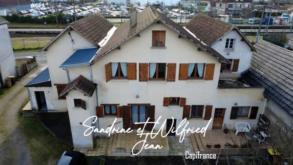 AUBEVOYE (27) - Maison 252m² + 2 maisons louées, 4 garages et dépendances