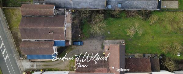 AUBEVOYE (27) - Maison 252m² + 2 maisons louées, 4 garages et dépendances