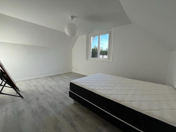 Beau pavillon traditionnel venant d'être rénové