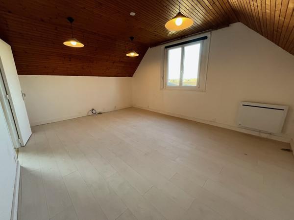 Beau pavillon traditionnel venant d'être rénové