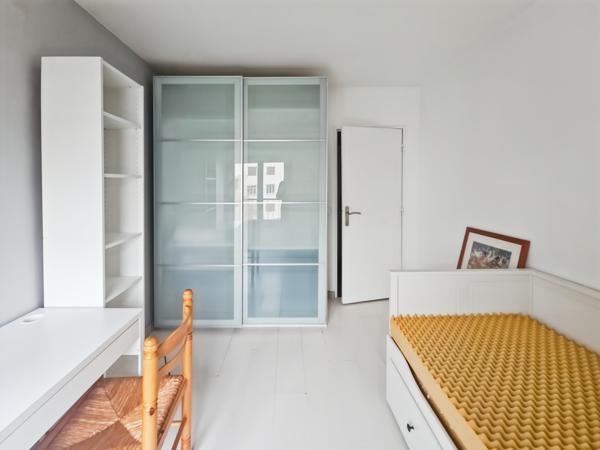 Massy (91300) CHAMBRE à louer au pied de la gare MASSY-PALAISEAU