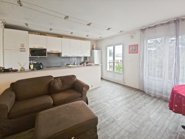 Massy (91300) CHAMBRE à louer au pied de la gare MASSY-PALAISEAU