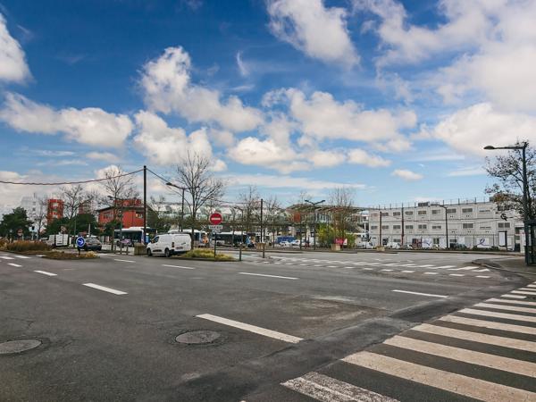 Massy (91300) CHAMBRE à louer au pied de la gare MASSY-PALAISEAU