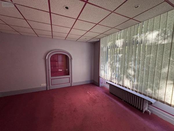 Location - Fonds et/ou murs commerciaux Laval 53000 3 pièces 70 m 2