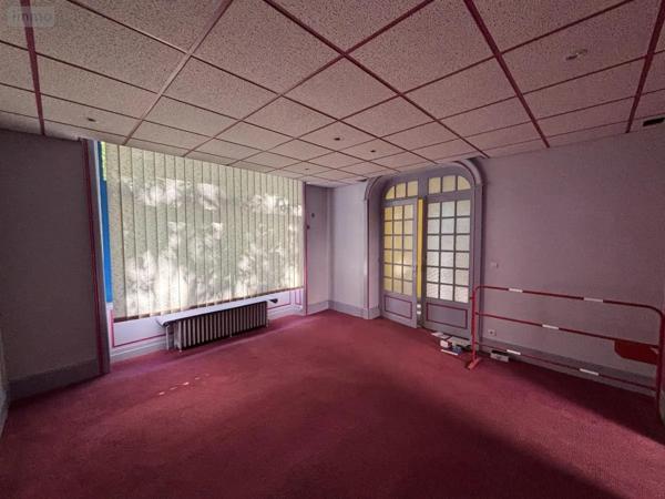 Location - Fonds et/ou murs commerciaux Laval 53000 3 pièces 70 m 2