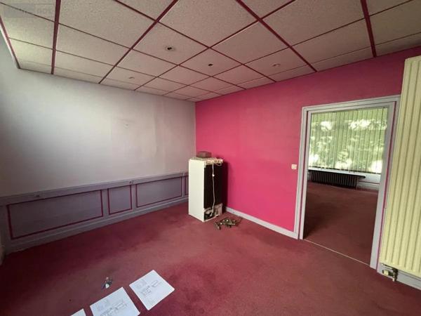 Location - Fonds et/ou murs commerciaux Laval 53000 3 pièces 70 m 2